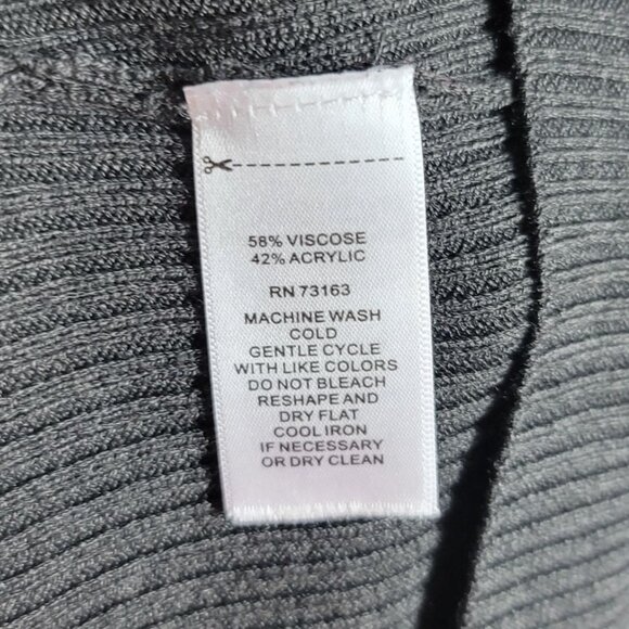 Cupio Curvy Tunic Sweater Gray 1X Long Sleeve Hi Low V Neck Pullover Semi-Sheer - Picture 8 of 8